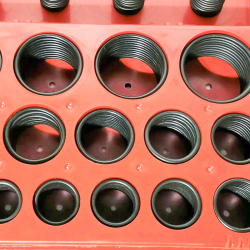 Комплект резиновых сальников 382 ед. Intertool AT-5382